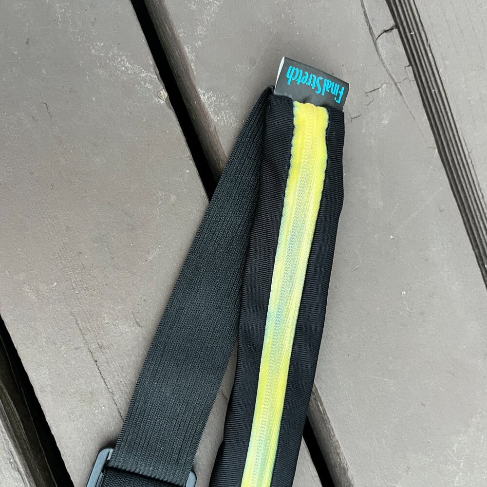 Final Stretch skinny RUNNING BELT with two zips / adjustable - Picture 2 of 4